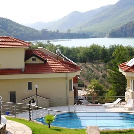 Twinstone Ferienhaus